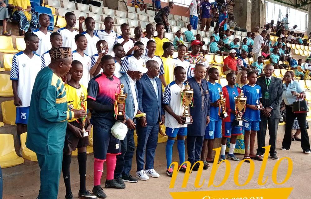 Championnat national de football jeunes : CFF Les Champions et Achico FA livrent un spectacle de haut niveau devant Samuel Eto’o et d’autres élites du football local